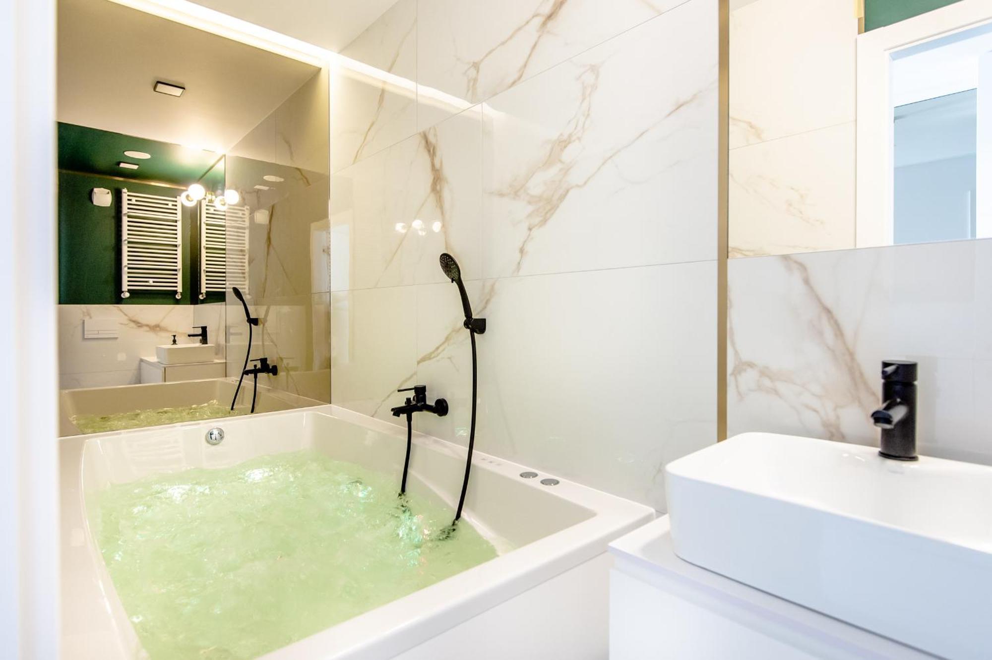 Super-apartamenty Vip Jacuzzi Iii Posen